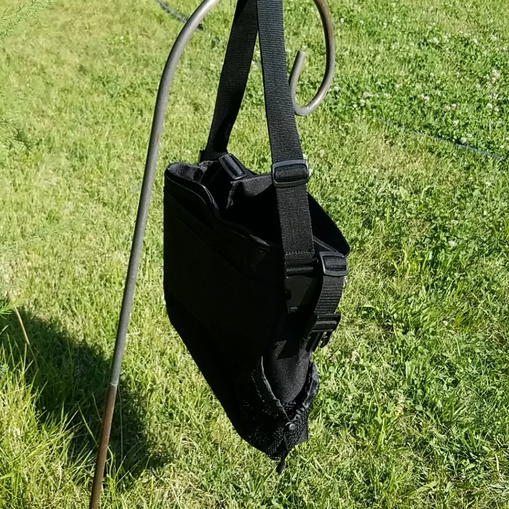 🎒COOKIE LEE MESSENGER BAG - Picture 4 of 12